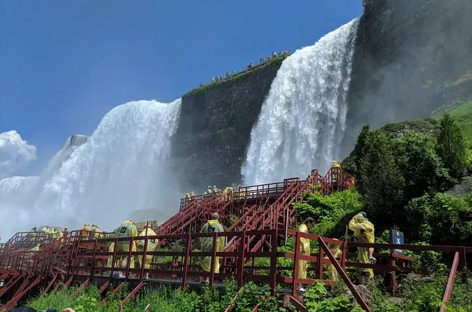 Das Beste von Niagara Falls USA: Cave of the Winds & Boot